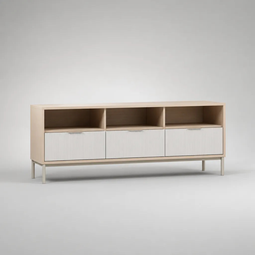 Meuble TV bas à 3 tiroirs et 3 niches en panneaux de particules mélaminés et acier, chêne clair et blanc cassé, 160 × 40 × 68 cm